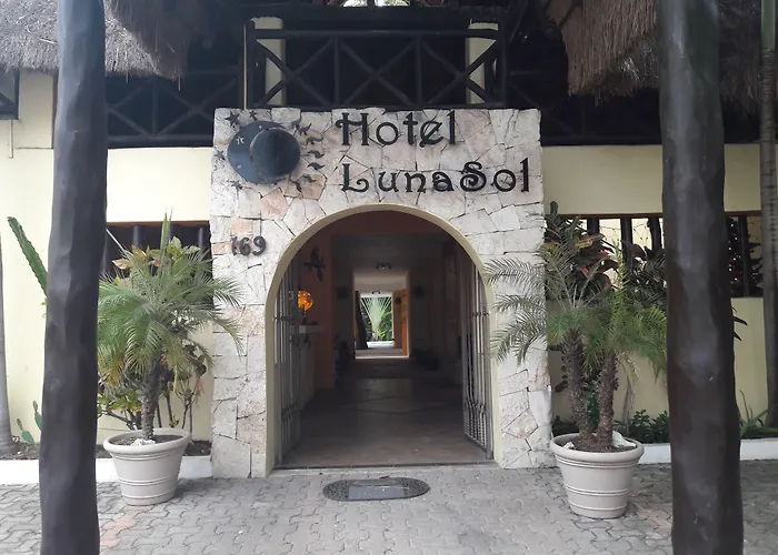 Lunasol Hotel 3*