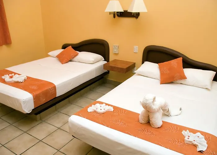 Hotel Lunasol 3*
